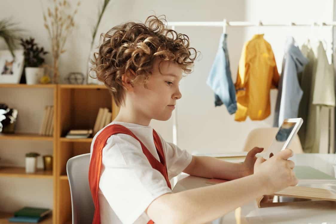 Using Interactive Software to Learn: 10 benefits to kinaesthetic and visual learners Using Interactive Software to Learn: 10 benefits to kinaesthetic and visual learners