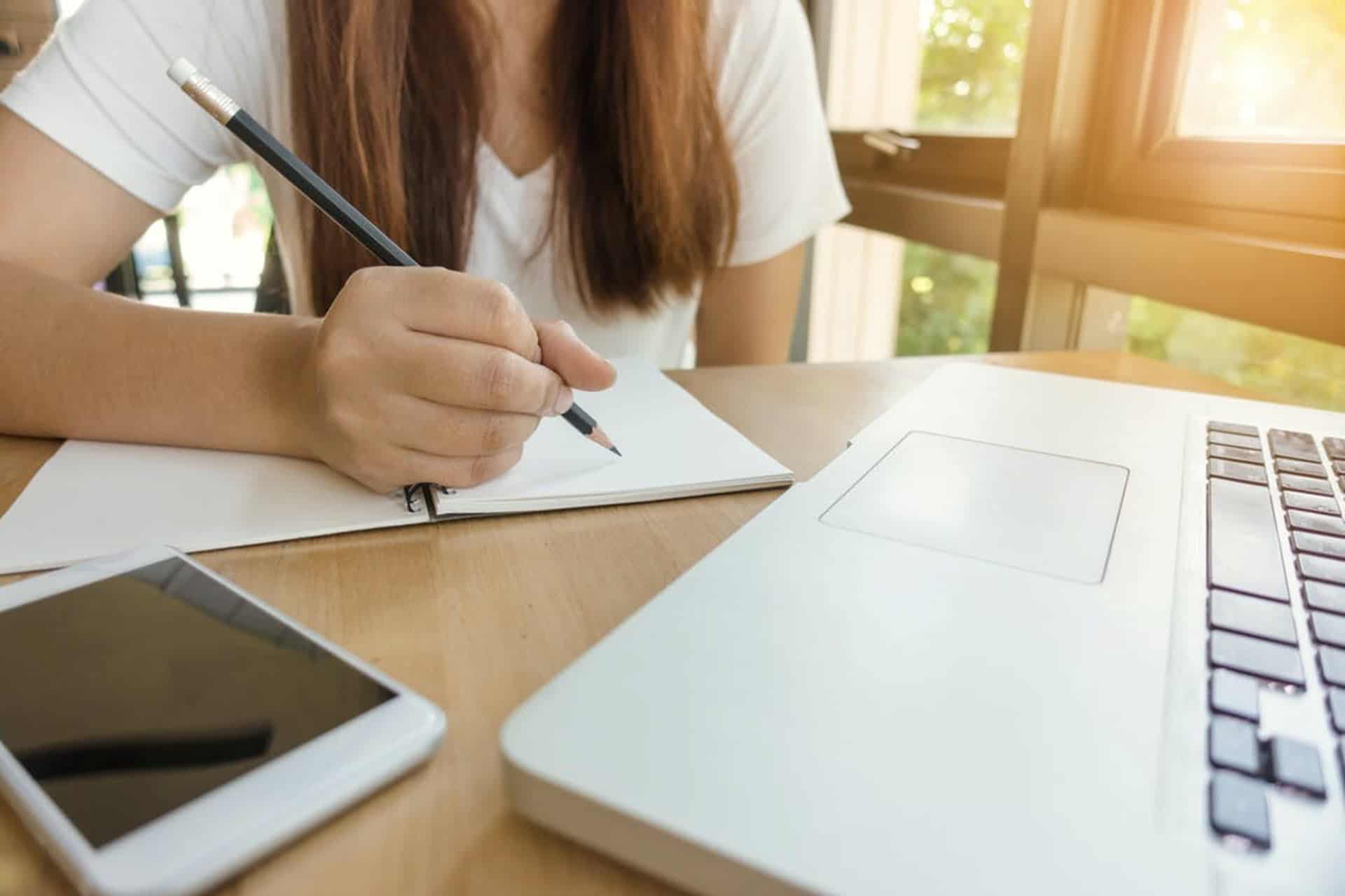 Study Centres Vs Learning Online: What to Choose for 11+? study center vs learing online for 11+ preperation
